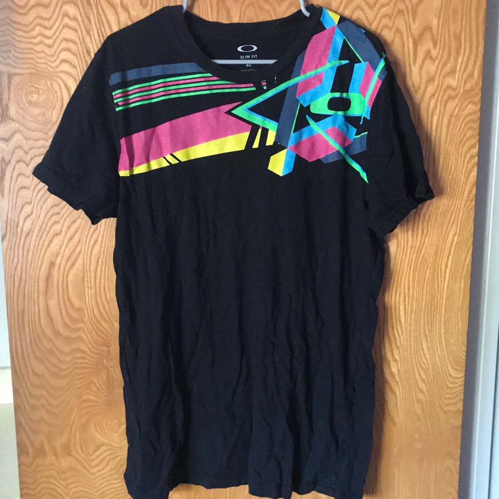 Oakley T-shirt